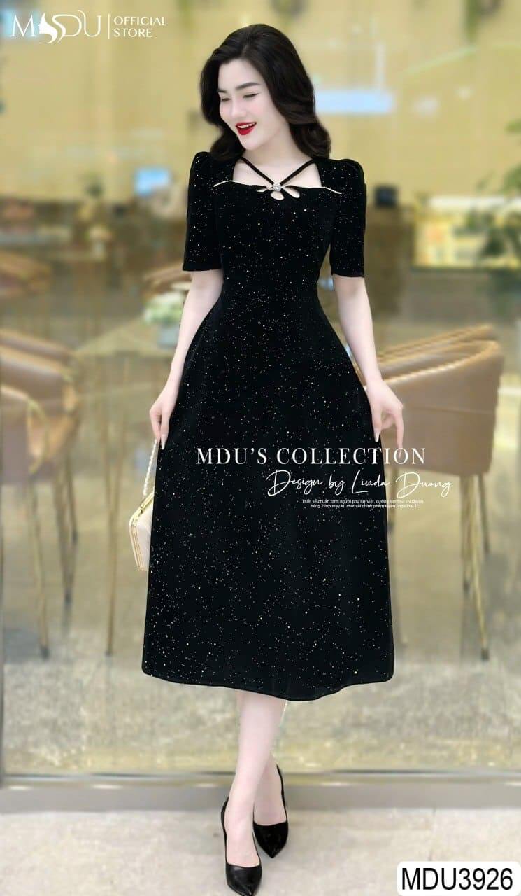 9+ Mẫu Váy Nhung Dạ Hội Sang Trọng Khiến Bạn Hóa Nữ Hoàng Trong Tiệc Tùng 7 Váy Nhung Dạ Hội Cho Dáng Quả Táo