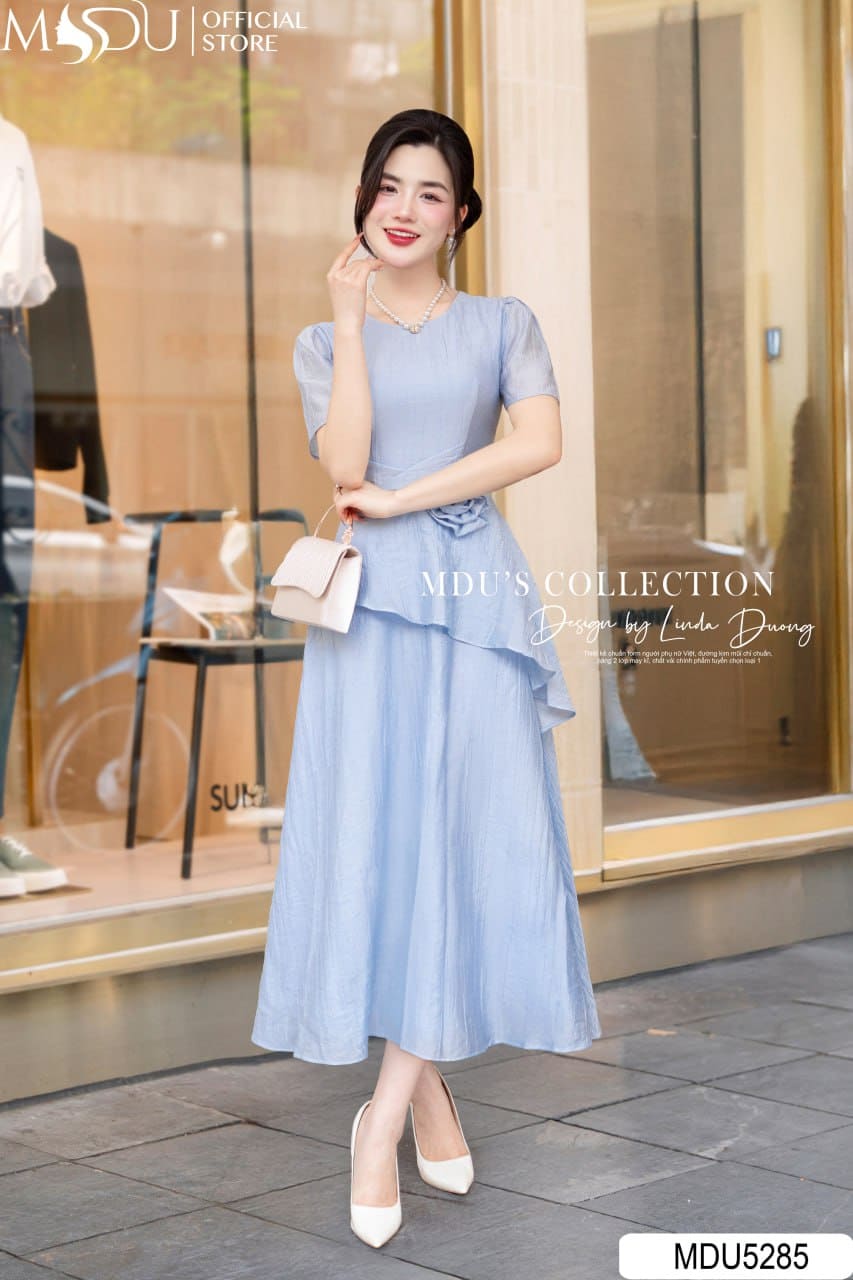Váy Thiết Kế MDU5285 Lụa Tencel Nhăn Xanh Pastel Dài Qua Gối Peplum Lệch Tầng Hoa Đính Eo Thanh Lịch Và Nữ Tính 24 Váy Thiết Kế MDU5285