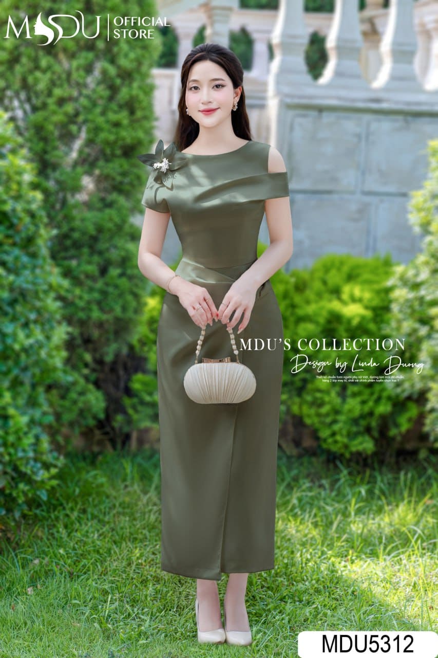 Váy Thiết Kế MDU5312 Lụa Twist Satin Xanh Olive Dài Suông Lệch Vai Hoa 3D Thanh Lịch Và Tinh Xảo 24 Váy Thiết Kế MDU5312