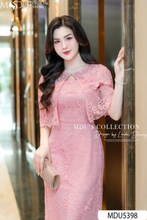 Alternative view of Váy Thiết Kế MDU5398 Ren Hàn Hồng Ngọt Ngào Áo Khoác Lửng Giả Hoa Đính Tinh Xảo