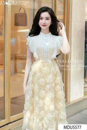 Alternative view of Váy Thiết Kế MDU5577 Voan Thêu Hoa Nổi Nhũ Vàng Thanh Thoát, Nghệ Thuật Và Dịu Dàng Như Bản Tình Ca Mùa Xuân