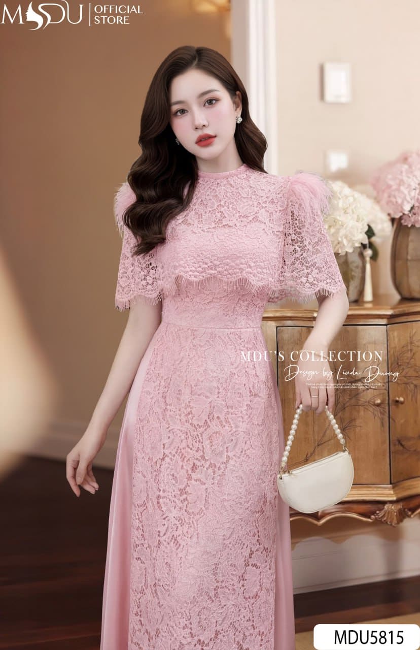Áo Dài Thiết Kế MDU5815 Ren Nổi Phối Lưới Hồng Thanh Lịch Áo Choàng Lông Ngọc Sang Trọng 5 Áo Dài Thiết Kế MDU5815 Ren Nổi Phối Lưới Hồng Thanh Lịch Áo Choàng Lông Ngọc Sang Trọng - Ảnh 3