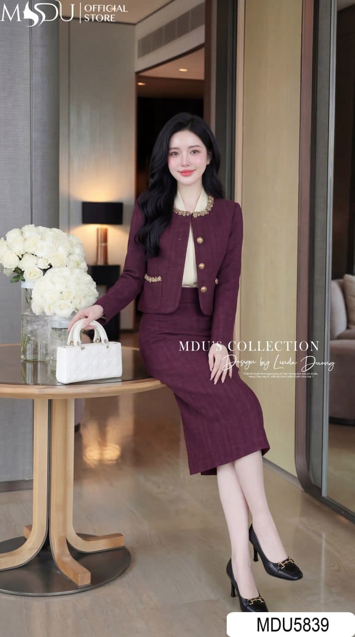 Set Thiết Kế MDU5839 Dạ Tweed Tím Áo Khoác Ngắn Đính Ngọc Chân Váy Midi Xẻ Tà Thanh Lịch 3 Set Thiết Kế MDU5839 Dạ Tweed Tím Áo Khoác Ngắn Đính Ngọc Chân Váy Midi Xẻ Tà Thanh Lịch - Ảnh 2