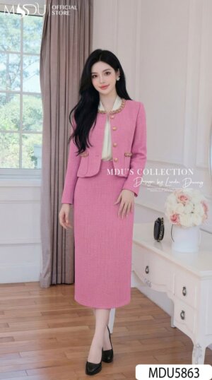 Set Dạ Tweed MDU5863 Hồng Phấn Dáng Thanh Lịch Áo Khoác Đính Ngọc Chân Váy Midi Xẻ Tà