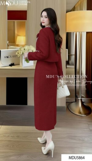 Alternative view of Set Dạ Tweed MDU5864 Đỏ Đô Dáng Thanh Lịch Áo Khoác Đính Ngọc Hoa Chân Váy Ôm Midi Xẻ Tà
