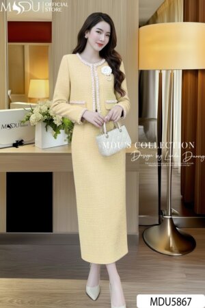 Set Dạ Tweed MDU5867 Vàng Thanh Lịch Áo Khoác Đính Ngọc Hoa Chân Váy Ôm Midi Xẻ Tà