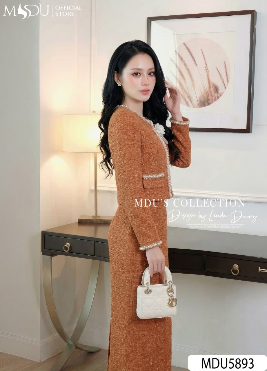 Set Dạ Tweed Thiết Kế MDU5893 Cam Thanh Lịch, Nổi Bật Và Quý Phái 6 Set Dạ Tweed Thiết Kế MDU5893 Cam Thanh Lịch, Nổi Bật Và Quý Phái - Ảnh 4