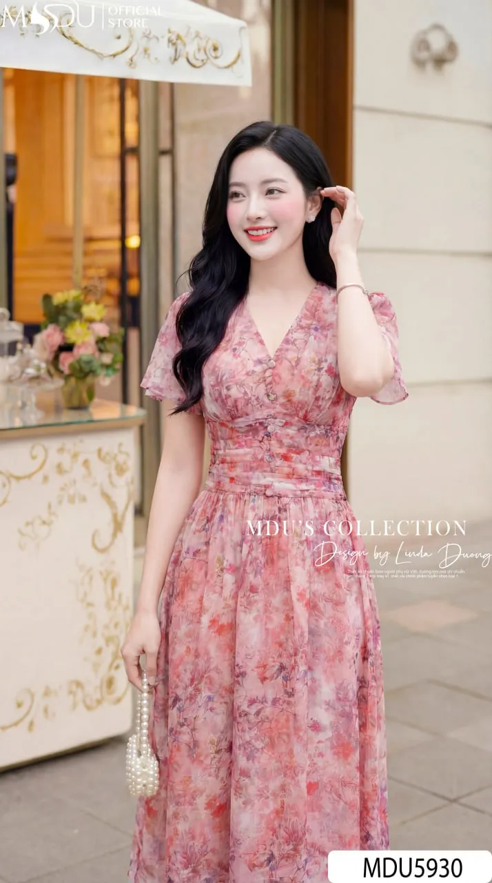 Váy Thiết Kế MDU5930 Hồng Họa Tiết Rực Rỡ, Nữ Tính Và Bay Bổng Đầy Cuốn Hút 6 Váy Thiết Kế MDU5930 Hồng Họa Tiết Rực Rỡ, Nữ Tính Và Bay Bổng Đầy Cuốn Hút - Ảnh 5