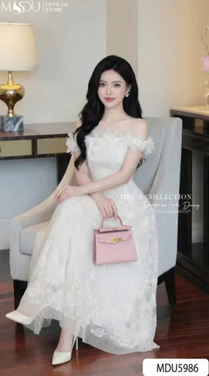 Alternative view of Váy Thiết Kế MDU5986 Ren Trắng Cao Cấp Tinh Khôi Bay Bổng, Thanh Khiết Và Đầy Cuốn Hút
