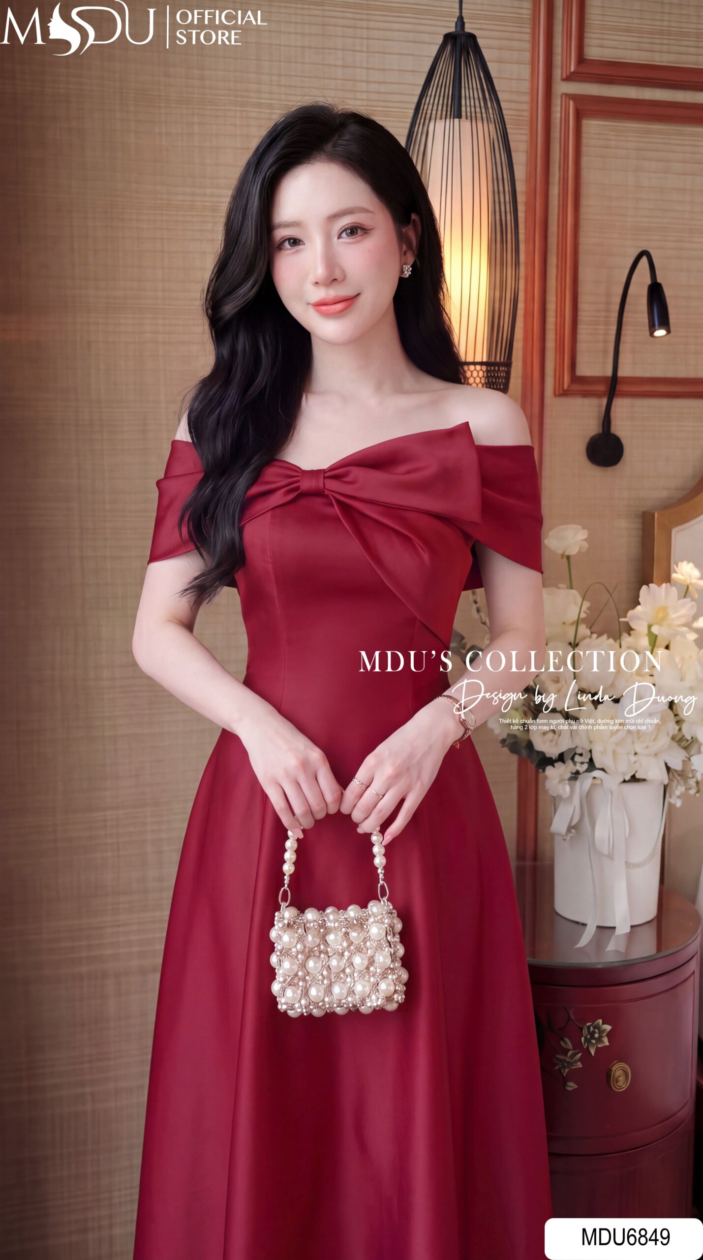 VÁY THIẾT KẾ MDU6849 – LỤA TWIST SATIN ĐỎ RƯỢU VANG TRỄ VAI ĐÍNH NƠ QUYẾN RŨ 4 VÁY THIẾT KẾ MDU6849 – LỤA TWIST SATIN ĐỎ RƯỢU VANG TRỄ VAI ĐÍNH NƠ QUYẾN RŨ - Ảnh 3