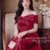 VÁY THIẾT KẾ MDU6849 – LỤA TWIST SATIN ĐỎ RƯỢU VANG TRỄ VAI ĐÍNH NƠ QUYẾN RŨ 12 4 2 Mdu Fashion