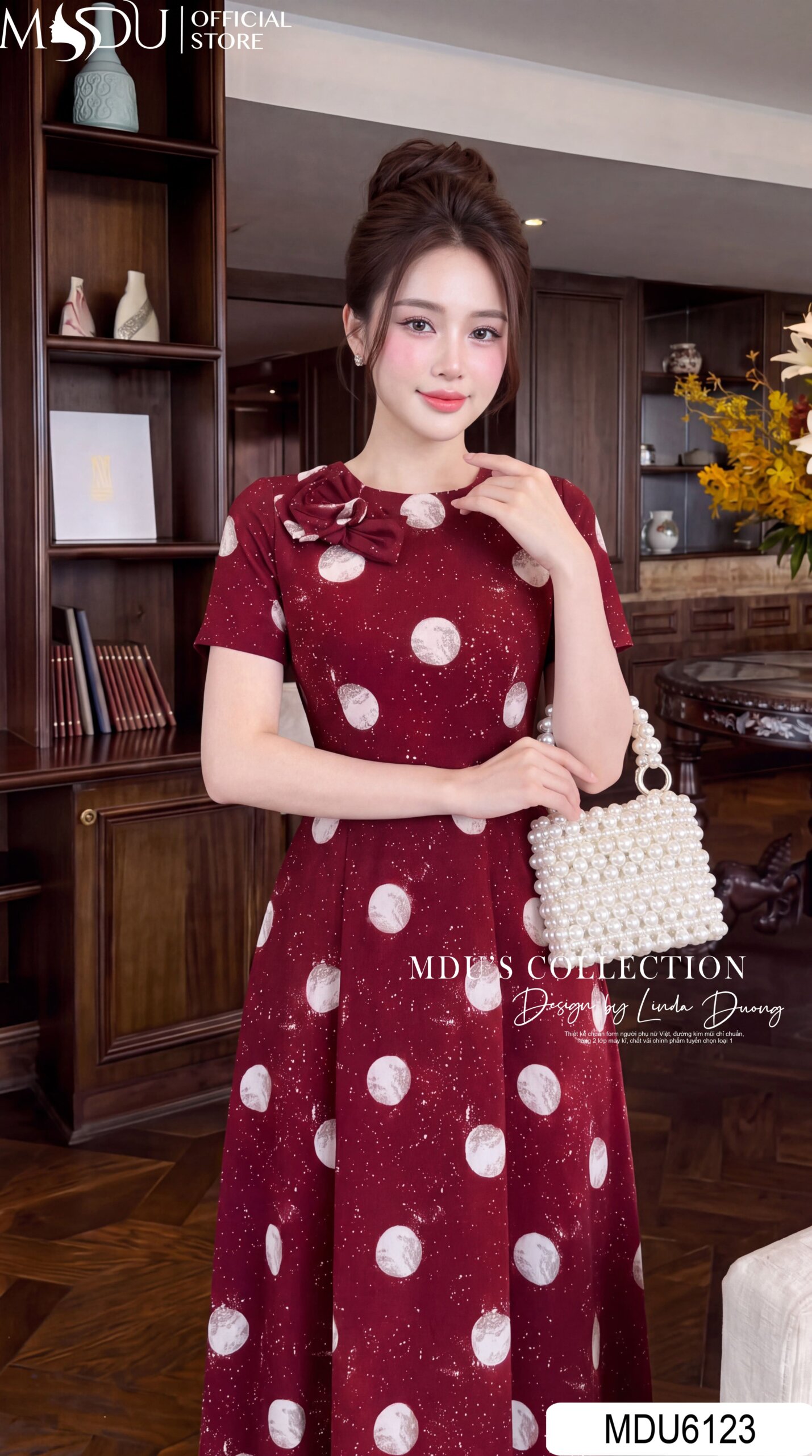 Váy Thiết Kế MDU6123 – Lụa Viscose Đỏ Họa Tiết, Hoa Thủ Công Đính Cổ Nổi Bật 3 Váy Thiết Kế MDU6123 – Lụa Viscose Đỏ Họa Tiết, Hoa Thủ Công Đính Cổ Nổi Bật - Ảnh 2