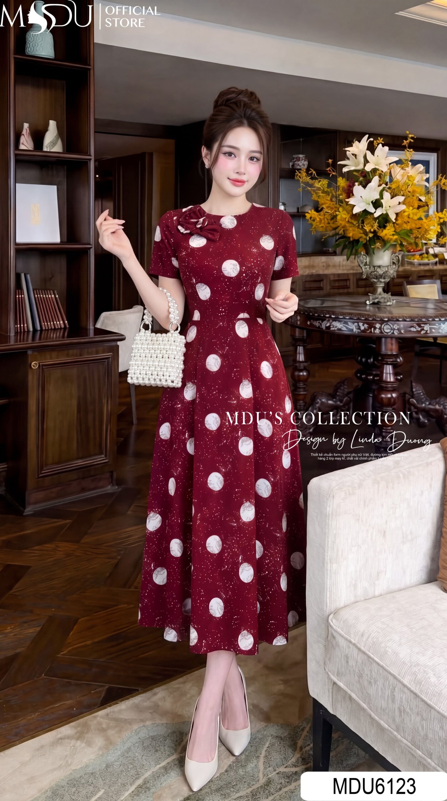 Váy Thiết Kế MDU6123 – Lụa Viscose Đỏ Họa Tiết, Hoa Thủ Công Đính Cổ Nổi Bật