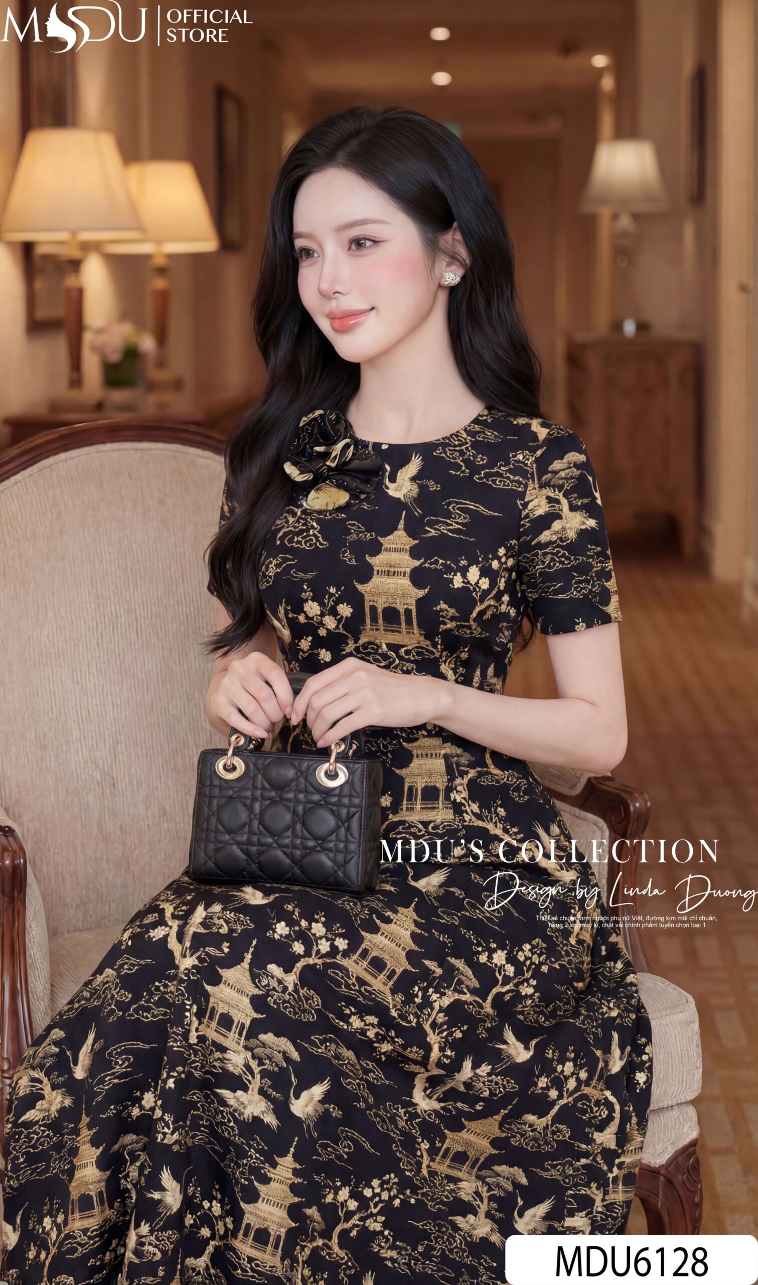 Váy Thiết Kế MDU6128 – Lụa Viscose Đen Họa Tiết, Hoa Thủ Công Đính Cổ Tinh Tế 5 Váy Thiết Kế MDU6128 – Lụa Viscose Đen Họa Tiết, Hoa Thủ Công Đính Cổ Tinh Tế - Ảnh 4