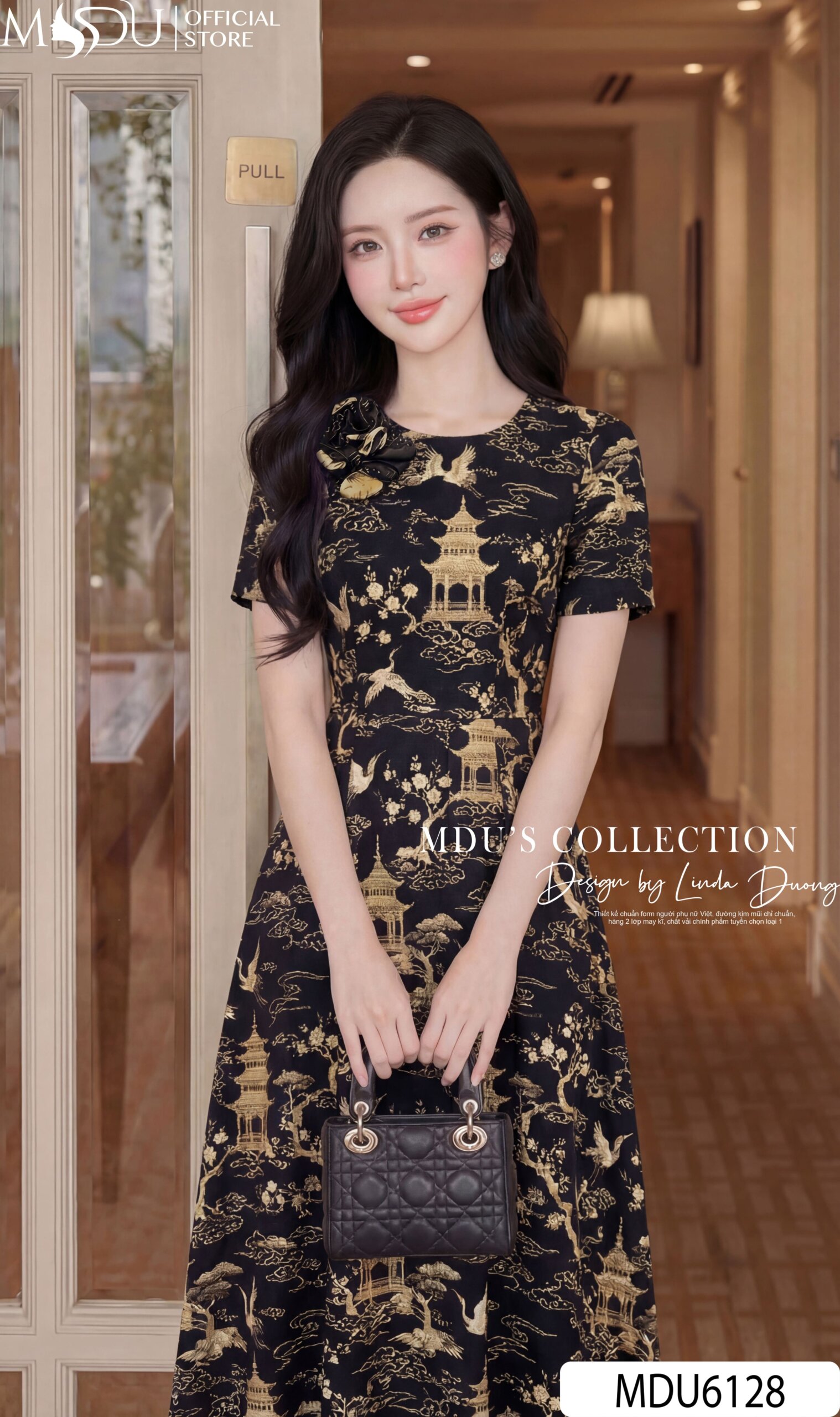 Váy Thiết Kế MDU6128 – Lụa Viscose Đen Họa Tiết, Hoa Thủ Công Đính Cổ Tinh Tế 4 Váy Thiết Kế MDU6128 – Lụa Viscose Đen Họa Tiết, Hoa Thủ Công Đính Cổ Tinh Tế - Ảnh 3