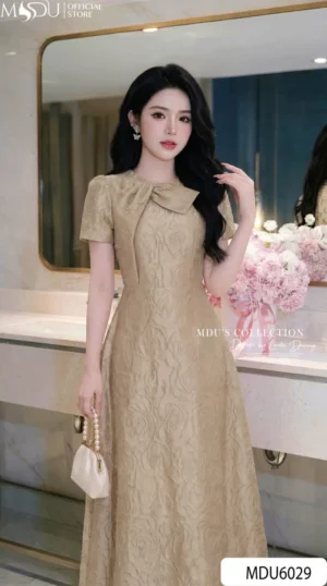 Alternative view of Váy Thiết Kế MDU6029 Gấm Vân Nổi Cao Cấp Vàng Đất, Cổ Điển Và Quý Phái Đầy Khí Chất