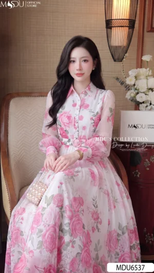 Alternative view of Váy Thiết Kế MDU6537 – Tơ Hàn Trắng Họa Tiết Hoa Hồng, Đai Liền Eo Thanh Lịch