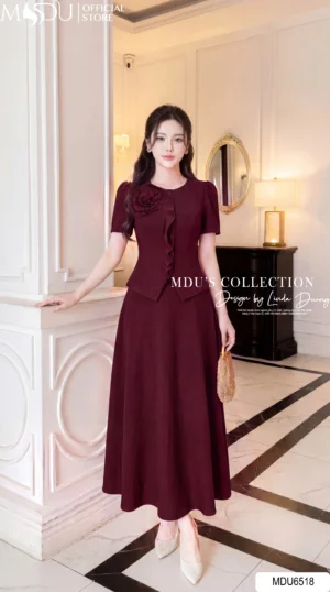 Set Thiết Kế MDU6518 – Chéo Nhật Đỏ Rượu Vang, Áo Peplum Phối Hoa Thủ Công