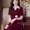 Váy Thiết Kế MDU6767 – Xước Thái Đỏ Rượu Vang, Cổ Sơ Mi Trắng Phối Hoa Cài Eo 13 3 1 1 4 11zon Mdu Fashion