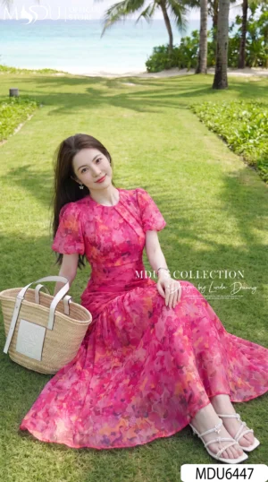 Alternative view of Váy Thiết Kế MDU6447 – Tơ Hàn Hoa Hồng Rực Rỡ, Dáng Xòe Dập Ly Eo Nữ Tính