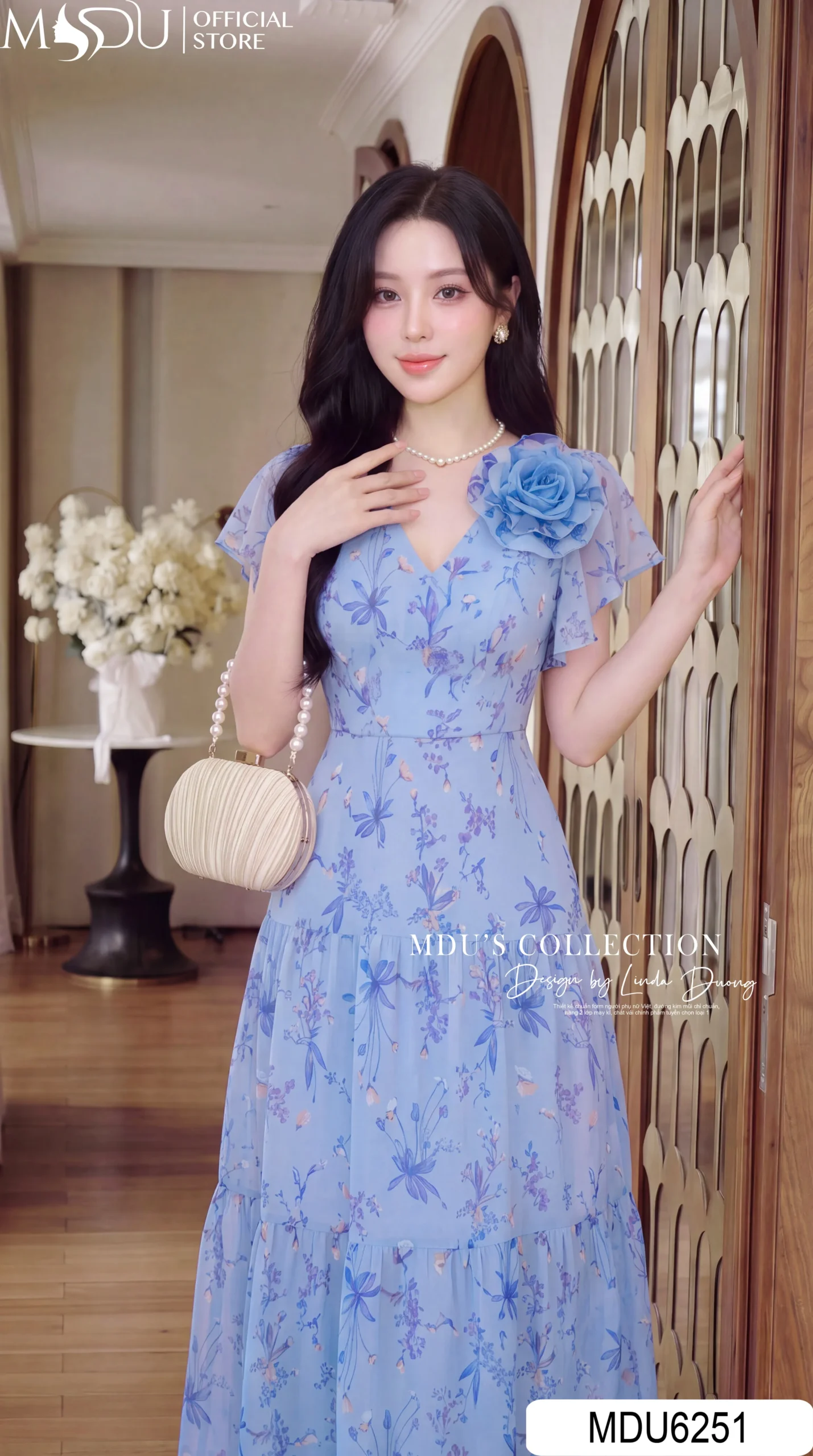 Váy Liền MDU6251 Tơ Hàn Cao Cấp Dáng Xòe Họa Tiết Xanh Phối Hoa Thủ Công Nữ Tính 4 Váy Liền MDU6251 Tơ Hàn Cao Cấp Dáng Xòe Họa Tiết Xanh Phối Hoa Thủ Công Nữ Tính - Ảnh 2