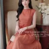 Váy Thiết Kế MDU6411 Tơ Óng Hàn Dáng Dài Cổ Thuyền Tay Hến Hoa Cài Nữ Tính 11 Keep the models face body 202606031014 Mdu Fashion