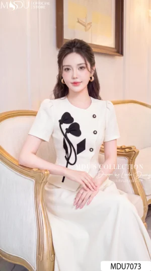 Alternative view of Set Váy Thiết Kế MDU7073 Gold Nhật Màu Kem Thanh Lịch Phối Hoa Đen Tinh Tế