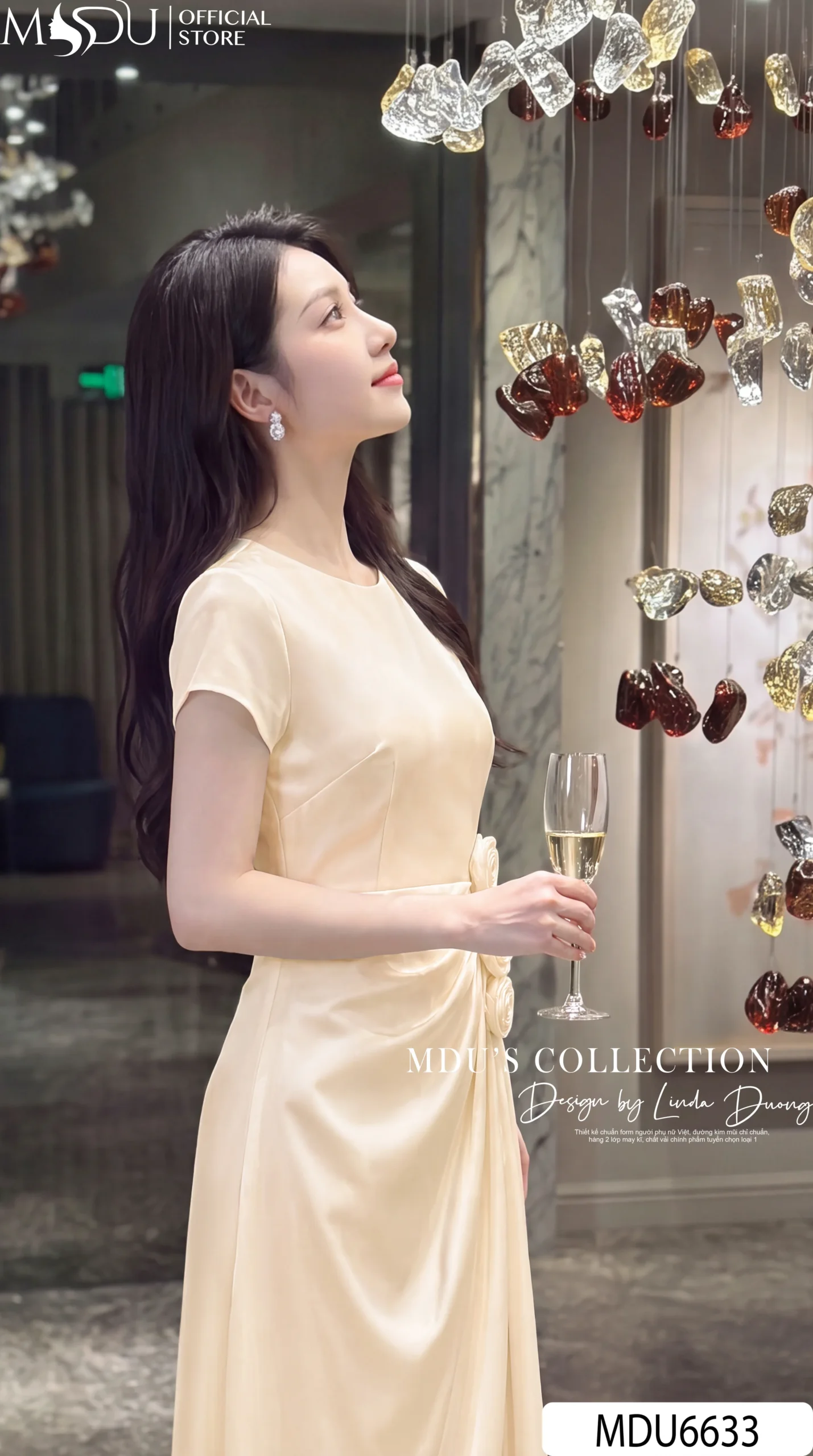 Váy Thiết Kế MDU6633 – Twist Satin Kem, Phối Hoa Thủ Công Đính Eo 5 Váy Thiết Kế MDU6633 – Twist Satin Kem, Phối Hoa Thủ Công Đính Eo - Ảnh 3
