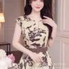 Váy Thiết Kế MDU6620 – Twist Satin Hoa Đen Nền Kem, Đai Eo Đính Liền Tôn Dáng 11 Replace model outfit with reference 4K 202609091312 2 6 11zon Mdu Fashion