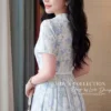Váy Thiết Kế MDU6618 – Mango Ý Hoa Xanh Pastel, Cổ Sen Phối Đai Rời 13 Replacing model outfit with refe… 202608251041 Mdu Fashion