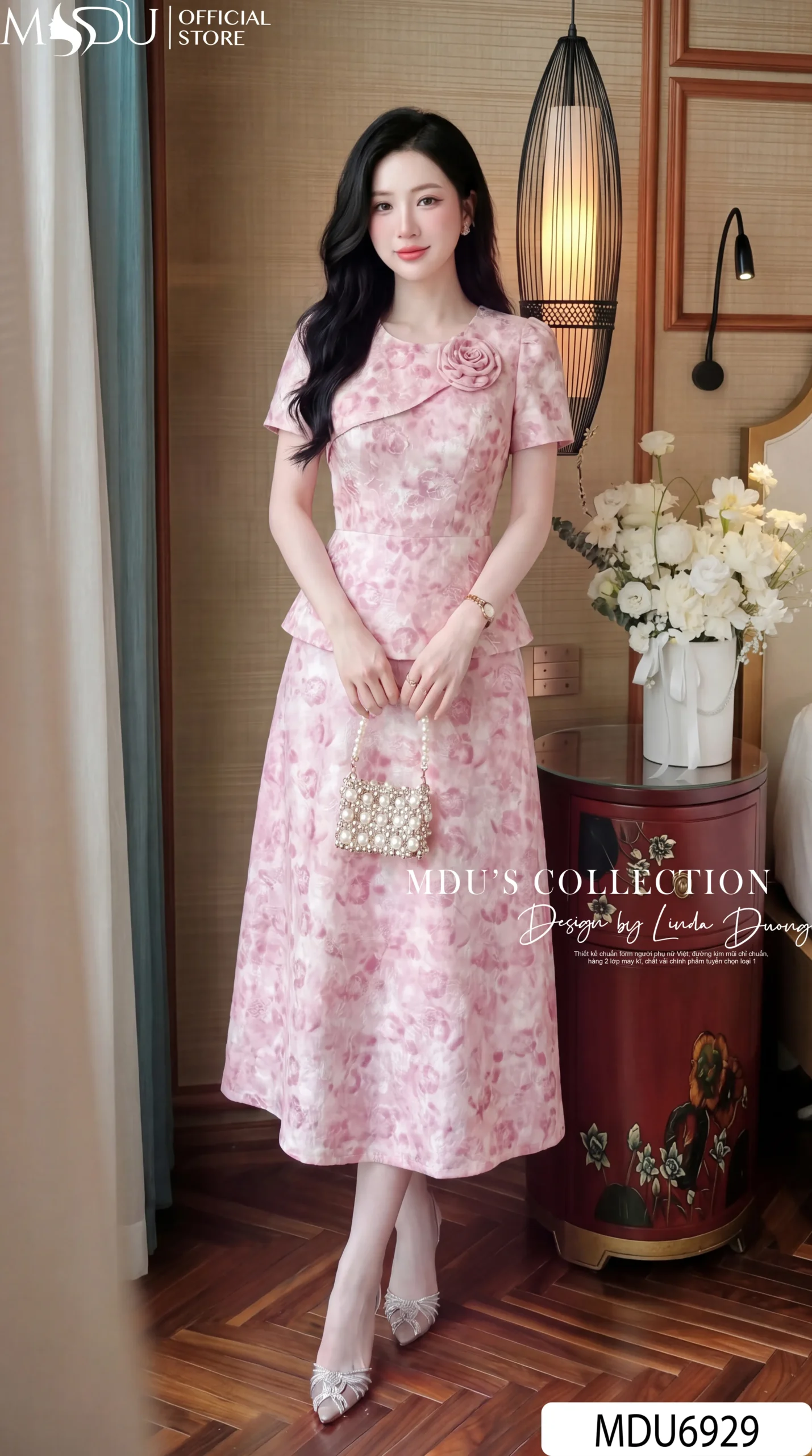 Váy Thiết Kế MDU6929 – Lụa Twist Satin Hồng Phấn, Chiết Eo Phối Hoa Đính Liền
