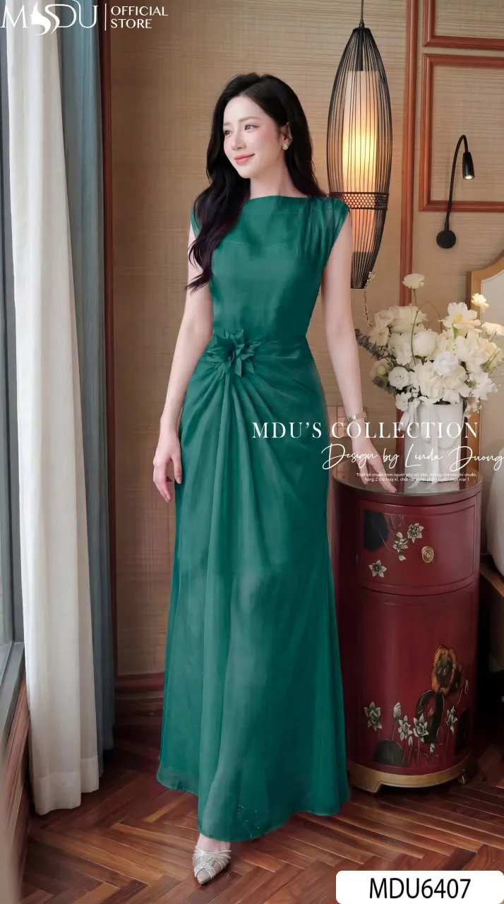 Váy Thiết Kế MDU6407 Tơ Óng Hàn Xanh Lục Dáng Dài, Mềm Mại Và Thanh Lịch Đầy Cuốn Hút 4 Váy Thiết Kế MDU6407 Tơ Óng Hàn Xanh Lục Dáng Dài, Mềm Mại Và Thanh Lịch Đầy Cuốn Hút - Ảnh 2
