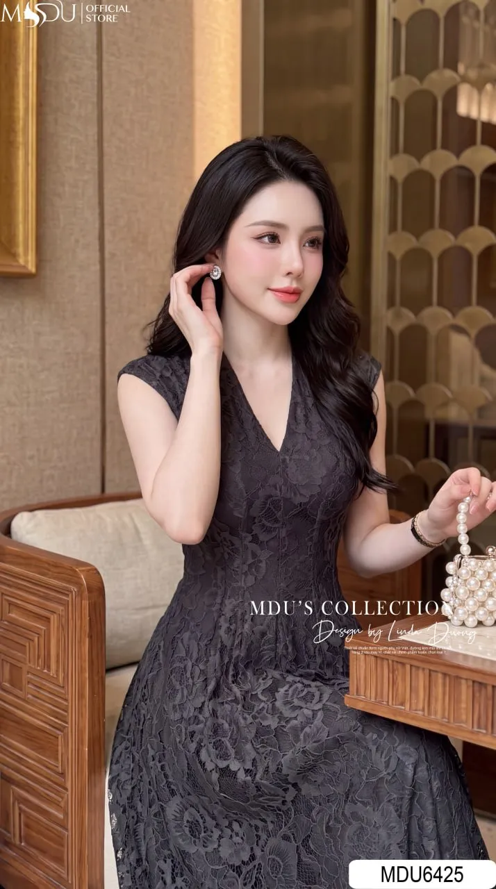 Váy Thiết Kế MDU6425 Ren Hoa Nổi Sắc Đen, Huyền Bí Và Quý Phái Đầy Sức Hút 5 Váy Thiết Kế MDU6425 Ren Hoa Nổi Sắc Đen, Huyền Bí Và Quý Phái Đầy Sức Hút - Ảnh 3