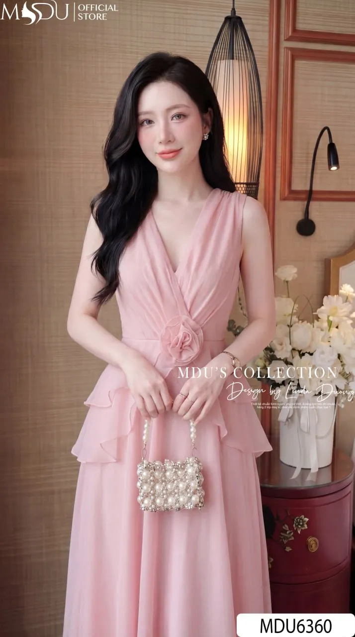 Váy Thiết Kế MDU6360 Tơ Óng Hàn Hồng Phấn, Tùng Tầng Bay Bổng Dịu Dàng Và Đầy Nữ Tính 5 Váy Thiết Kế MDU6360 Tơ Óng Hàn Hồng Phấn, Tùng Tầng Bay Bổng Dịu Dàng Và Đầy Nữ Tính - Ảnh 4