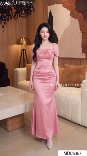 Alternative view of Váy Thiết Kế MDU6367 Twist Satin Sắc Hồng Dáng Đuôi Cá, Mềm Mại Và Kiêu Kỳ Đầy Nữ Tính
