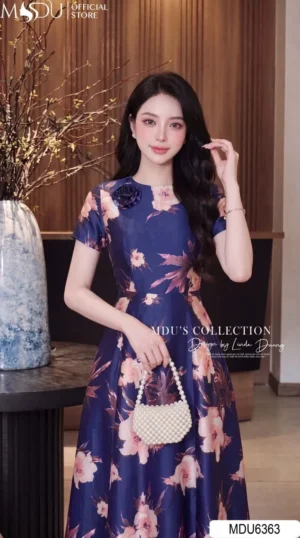 Alternative view of Váy Thiết Kế MDU6363 Lụa Twist Satin Họa Tiết Tím Dáng Xòe Thanh Lịch, Đính Hoa Thủ Công