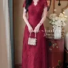 Váy Thiết Kế MDU6402 – Ren Hoa Nổi Đỏ Đô, Cổ V Cách Điệu Viền Ren Tinh Tế 2 photo 4 2026 10 03 10 02 09 11zon Mdu Fashion